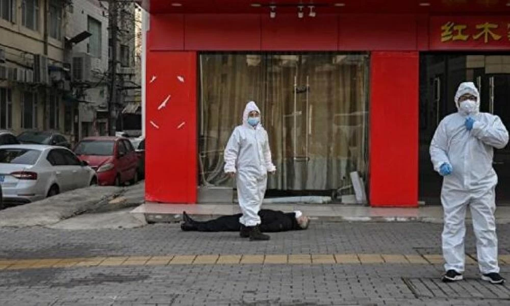 ''Πόλεμος'' Δύσης-Κίνας για τον ιό - Ερευνητές βγάζουν στη ''φορά'' νέα στοιχεία